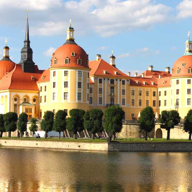 Dresden to Moritzburg and Meissen: Private day trip
