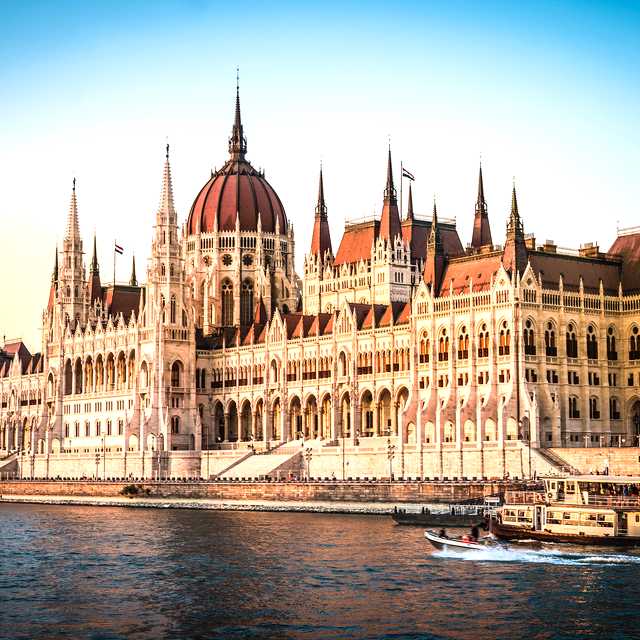 Bratislava to Budapest: Private day trip