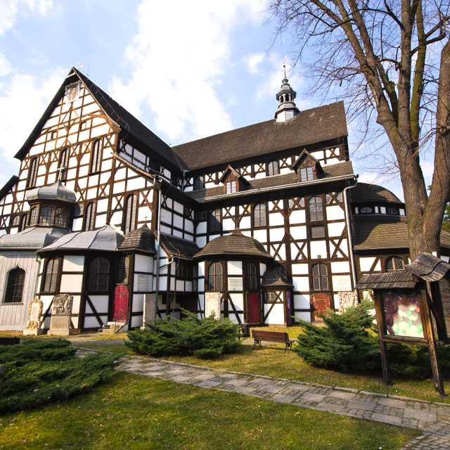 Wroclaw to Holy Trinity Church of Peace in Swidnica: Private day trip