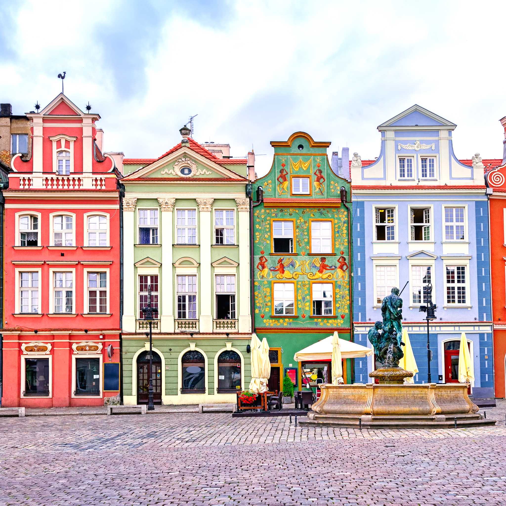 Private car transfers in Poland from Poznan