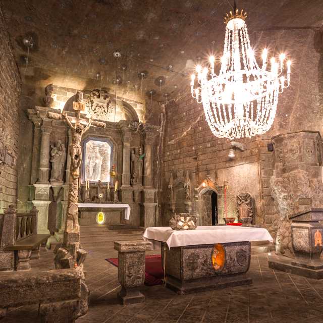 Krakow to WWII Sites: Private day trip