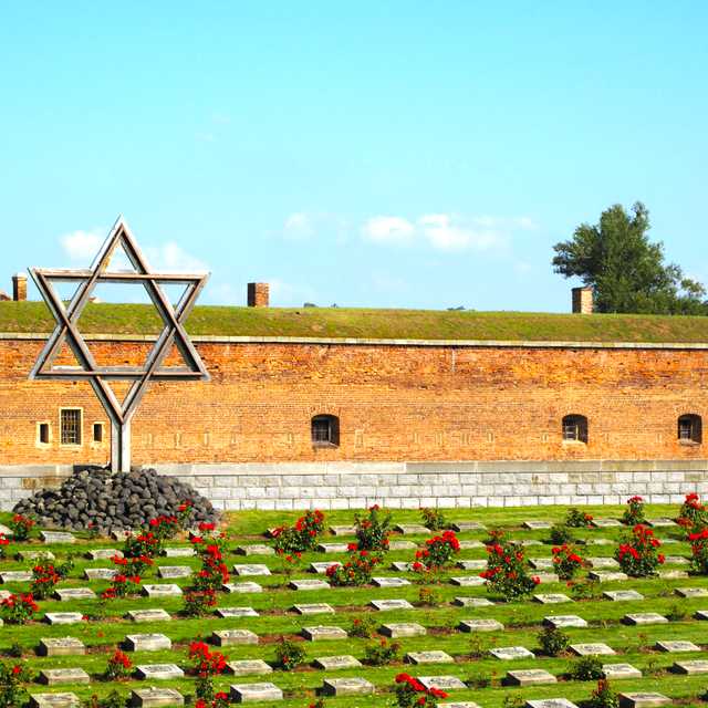 Prague to Terezin: Private day trip