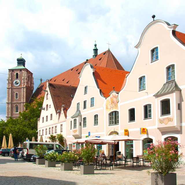 Passau to Regensburg and Ingolstadt: Private day trip