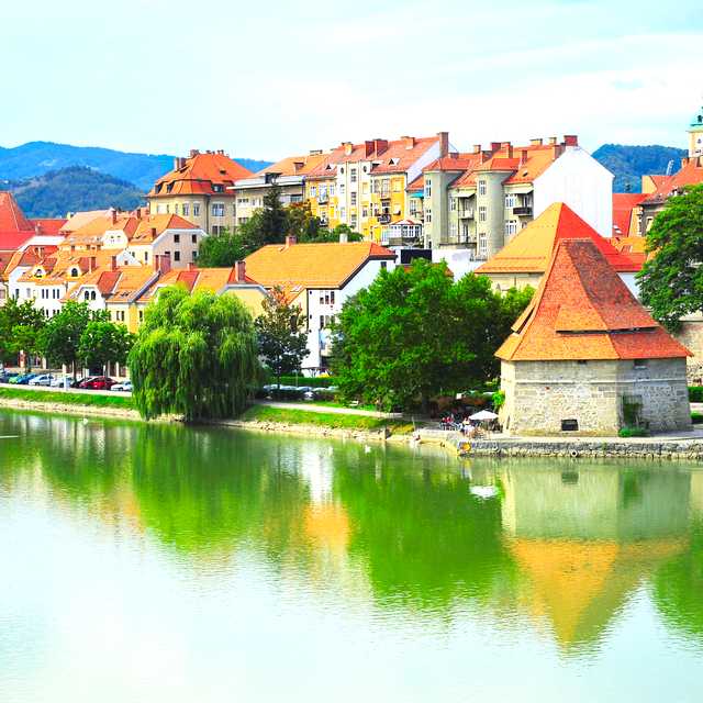 Ljubljana to Kranj and Maribor: Private day trip