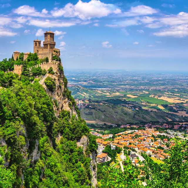 Ancona to San Marino: Private day trip