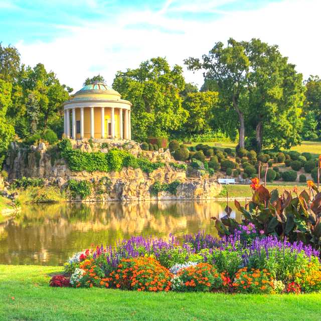 Habsburg aristocratic culture: Private day trip from Vienna