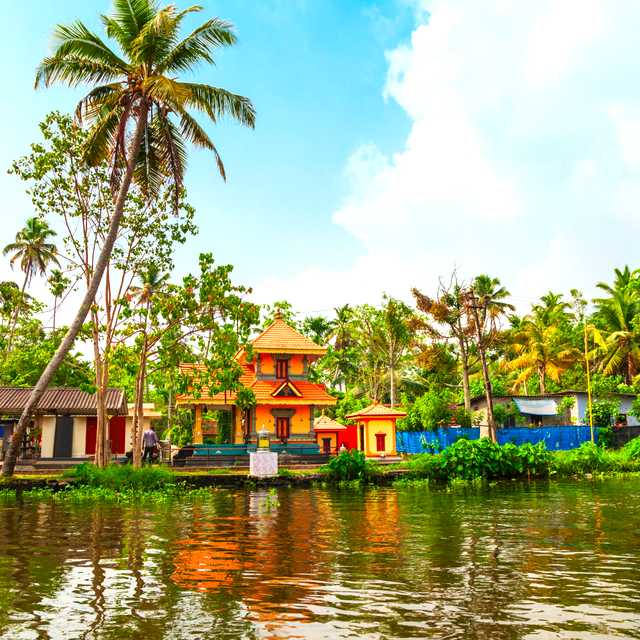 Kochi to Alleppey, Kumarakom, and Kottayam: Private day trip