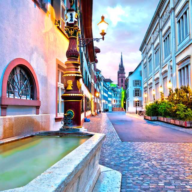 Zurich to Basel and Bern: Private day trip