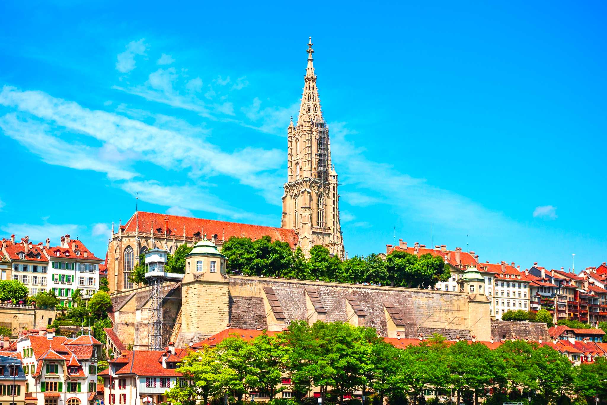 Lauterbrunnen to Bern: Private day trip