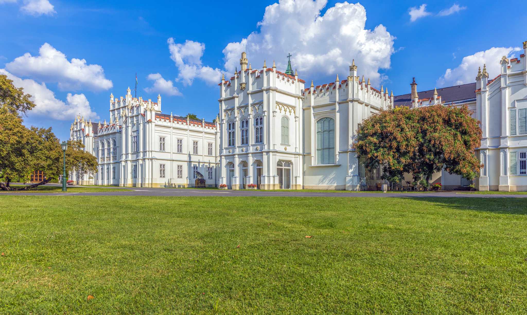 Arrêt de l'itinéraire à Brunszvik Castle lors d'une excursion privée d'une journée depuis Budapest