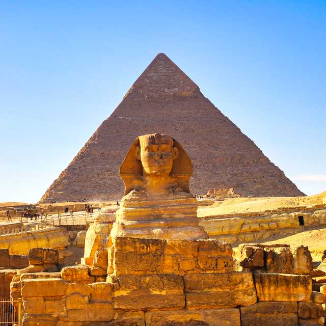 Alexandria to Cairo: Private day trip