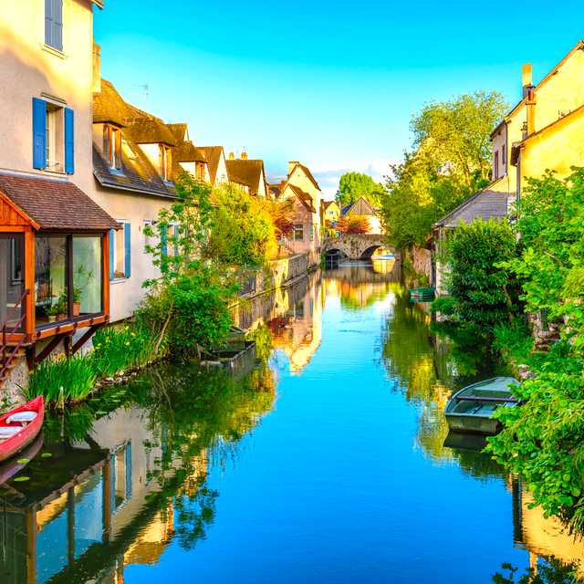 Paris to Chartres and Chateau de Maintenon: Private day trip