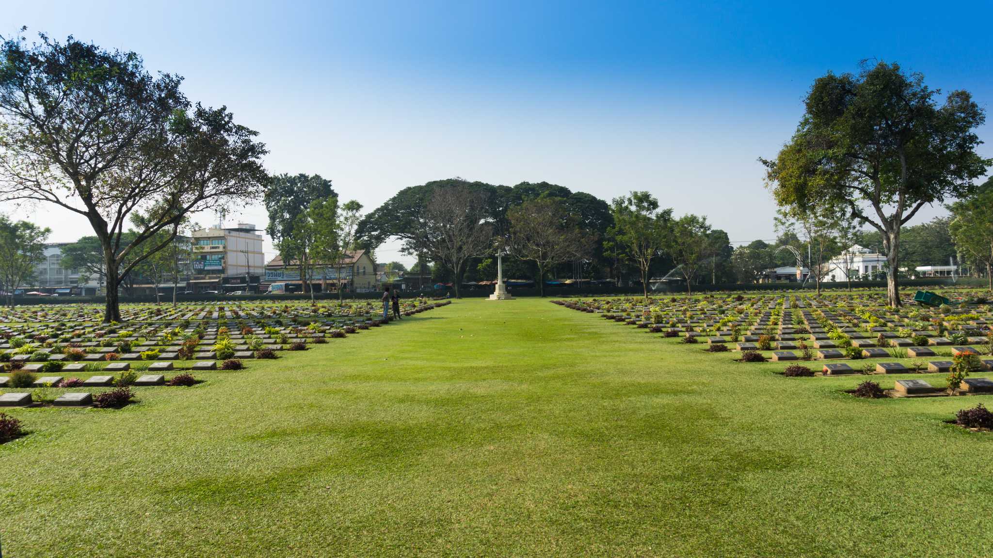 Bangkok 에서 출발하는 개인적인 하루 여행 중 Chong Kai Allied War Cemetery 일정 정지