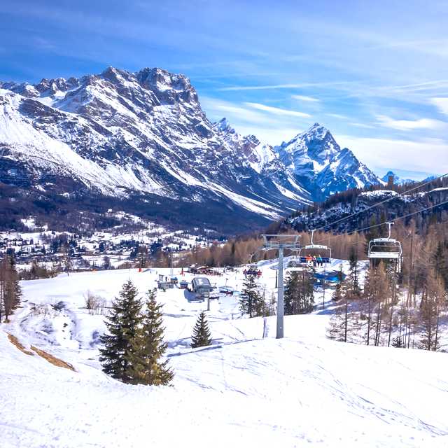 Venice to Cortina d'Ampezzo: Private Day Trip