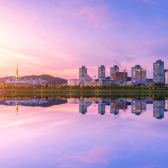 Seoul to Cheongju and Daejeon: Private day trip