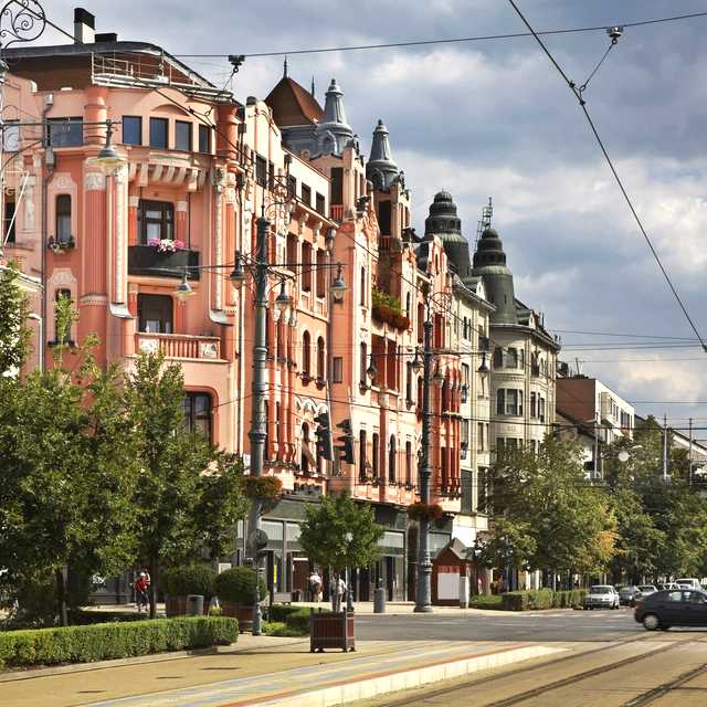 Oradea to Debrecen: Private day trip