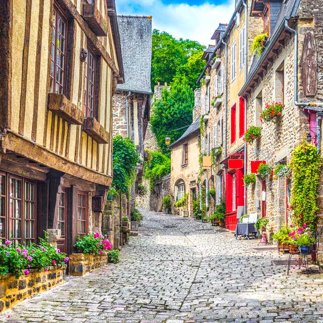 Rennes to Dinan and Dinard: Private day trip