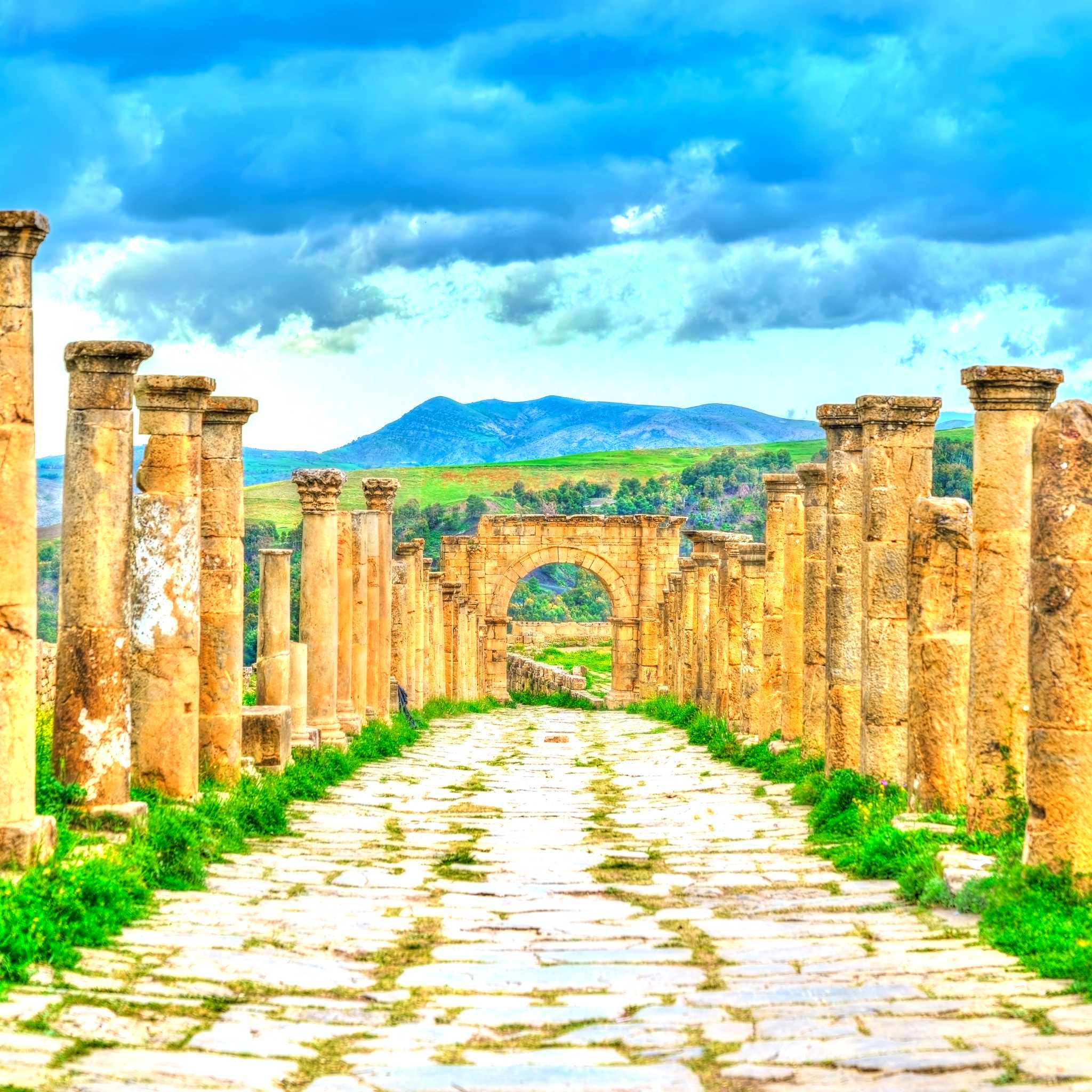 Private car transfers in Algeria from Djemila