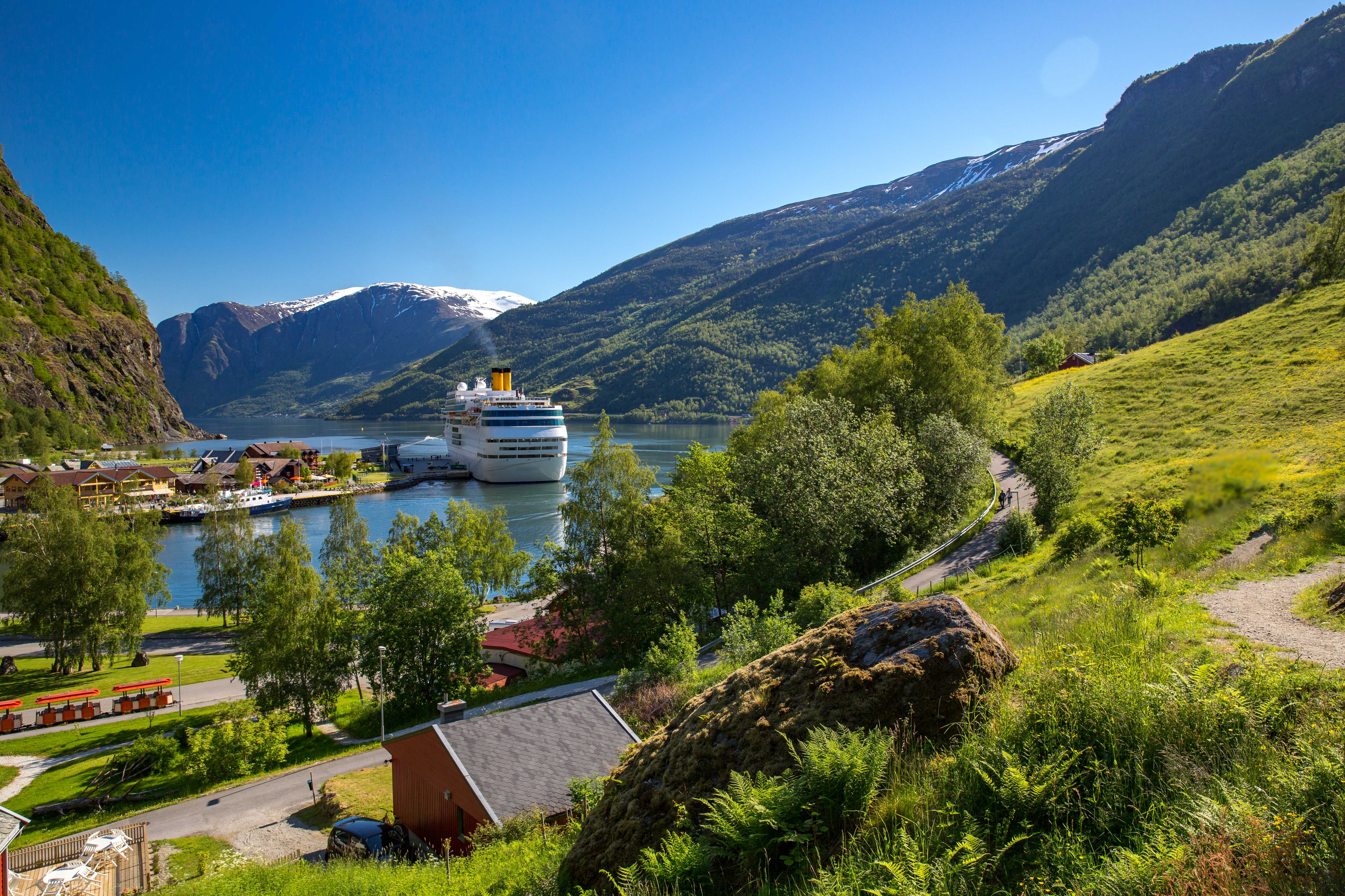 Oslo to Flam Private Transfer | Daytrip