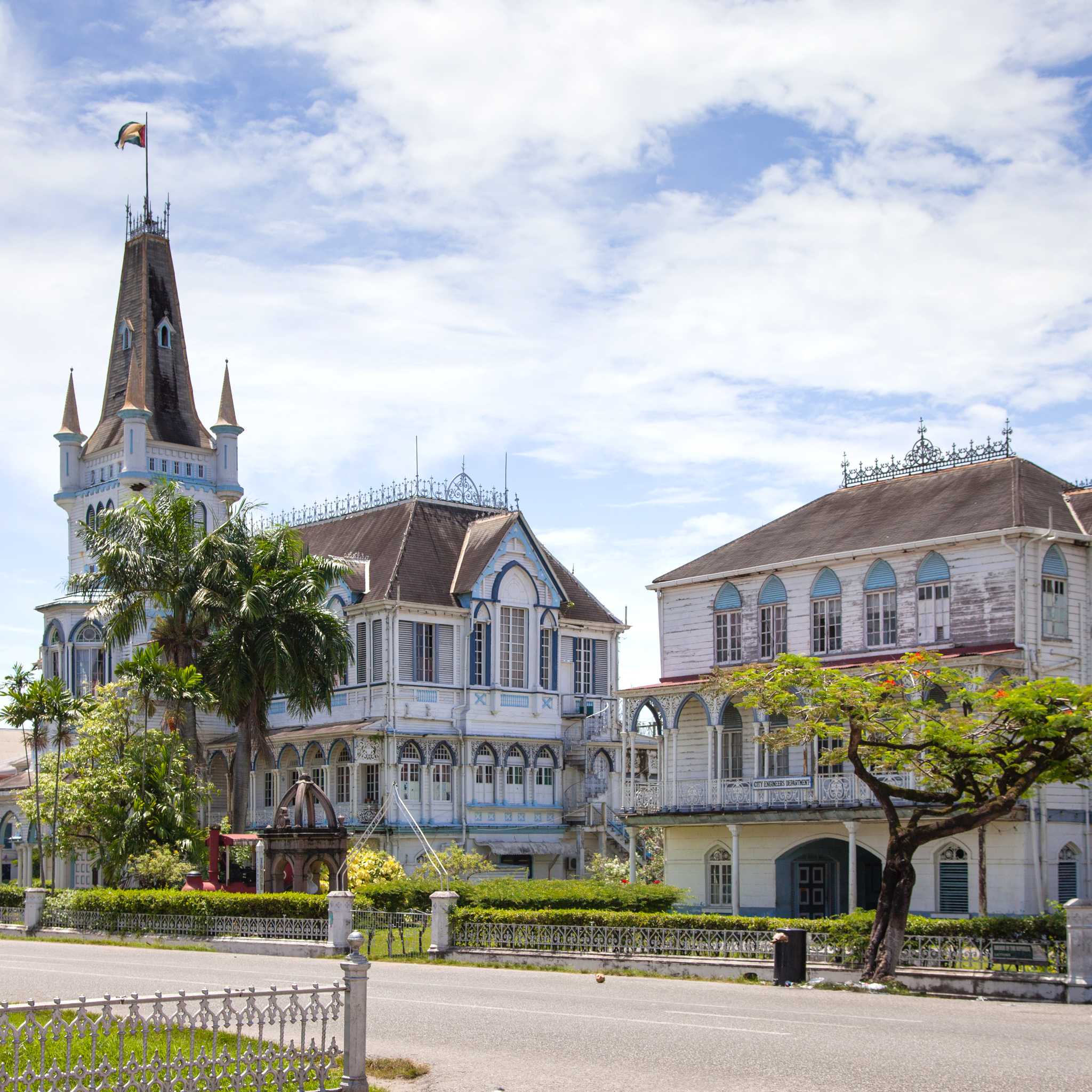 Private car transfers in Guyana from Georgetown