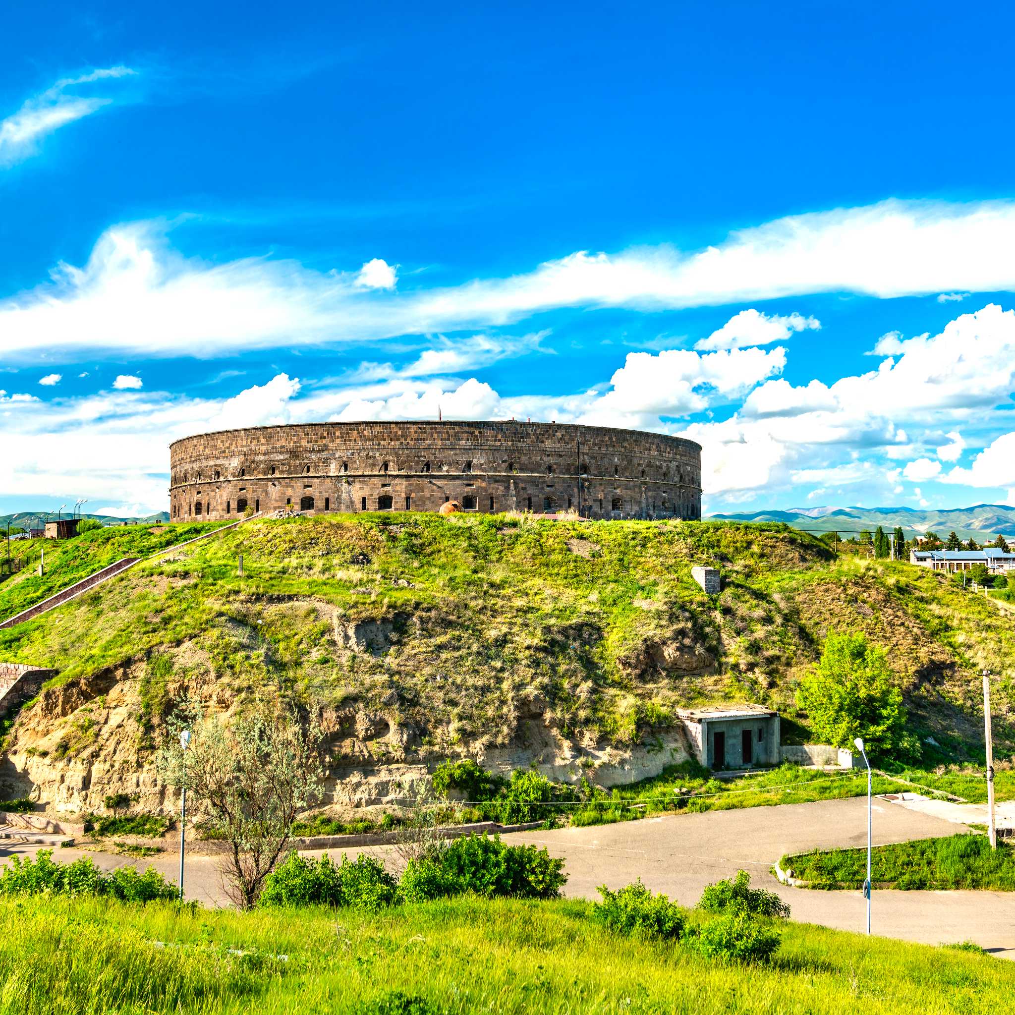 Private car transfers in Armenia from Gyumri