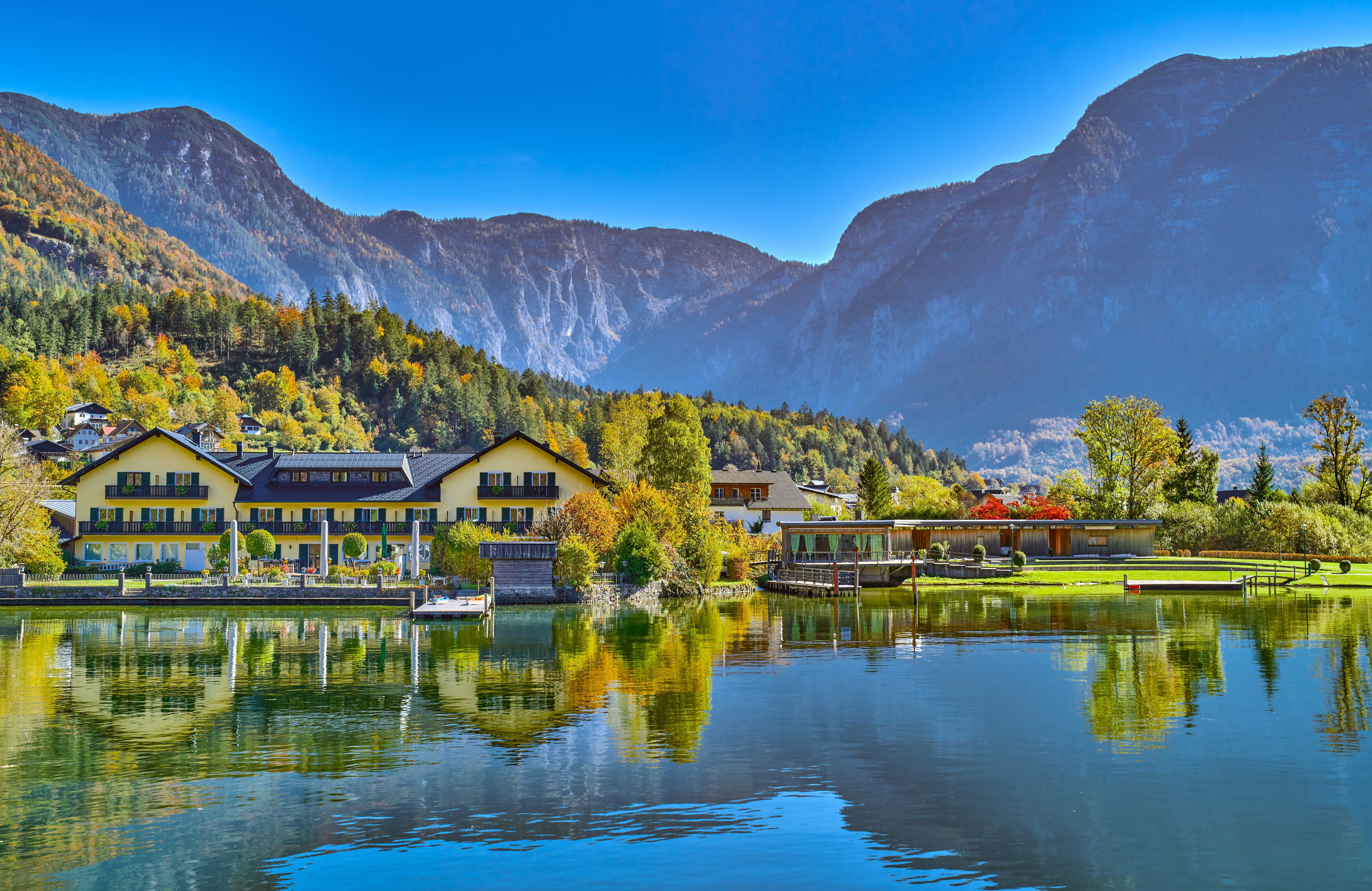 Zurich Airport to Hallstatt Private Transfer | Daytrip