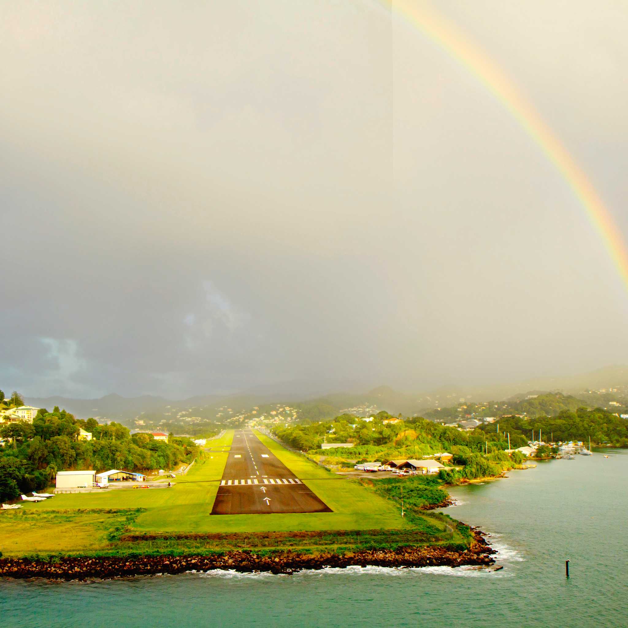 Private car transfers in Saint Lucia from Hewanorra International Airport