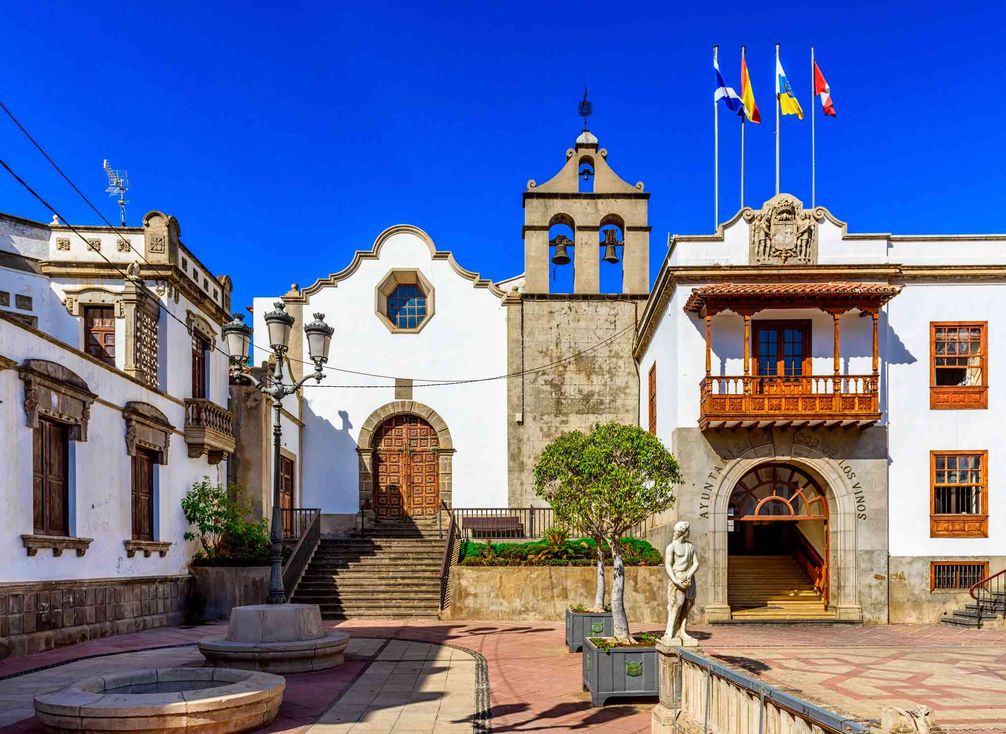 Scenic view of Icod de los Vinos - private day trip from San Cristobal de La Laguna - photo 3