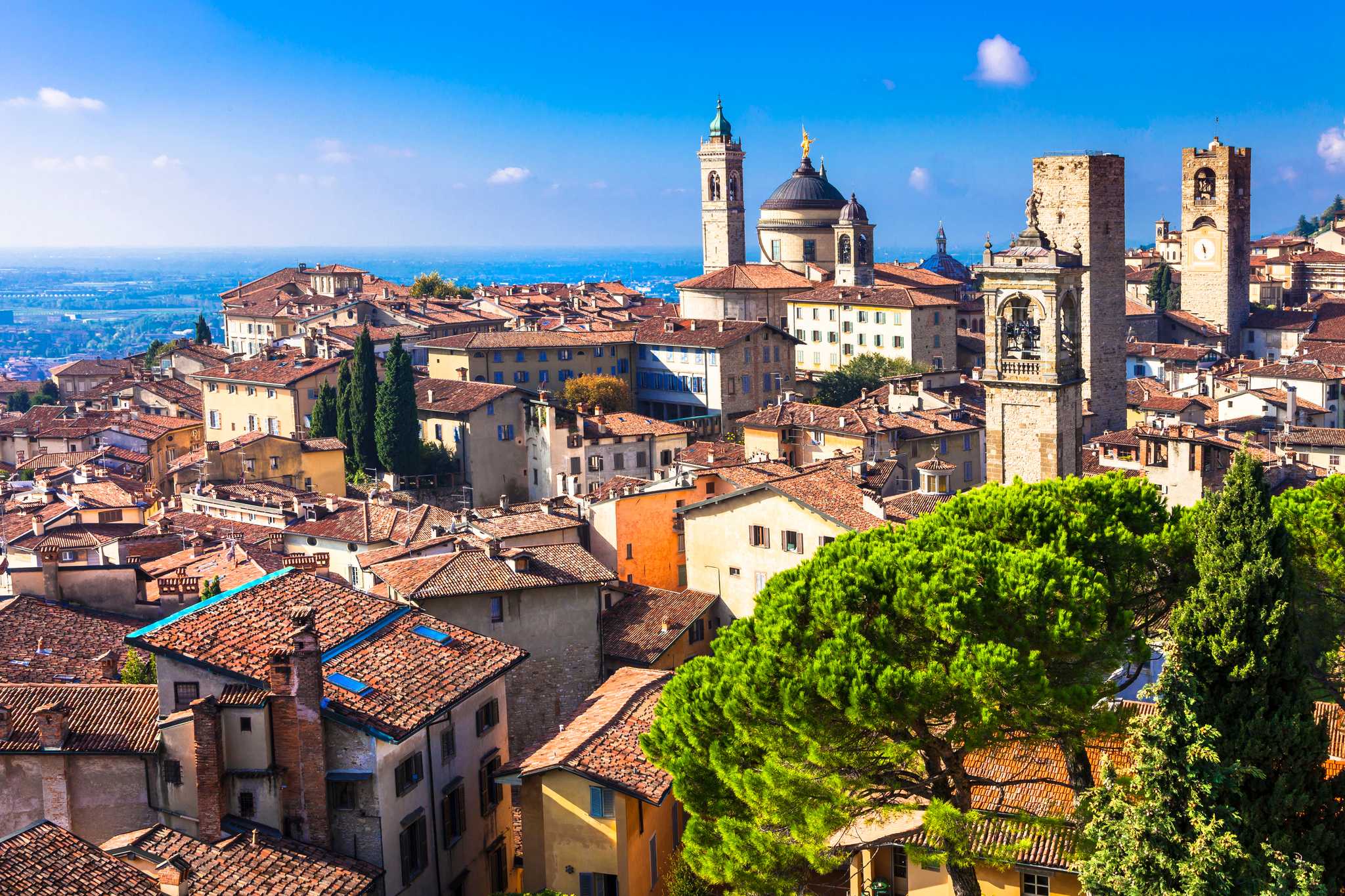 A medieval city near Milan. Ride the funicular to the Città Alta, ringed by Venetian walls, and its Piazza Vecchia.