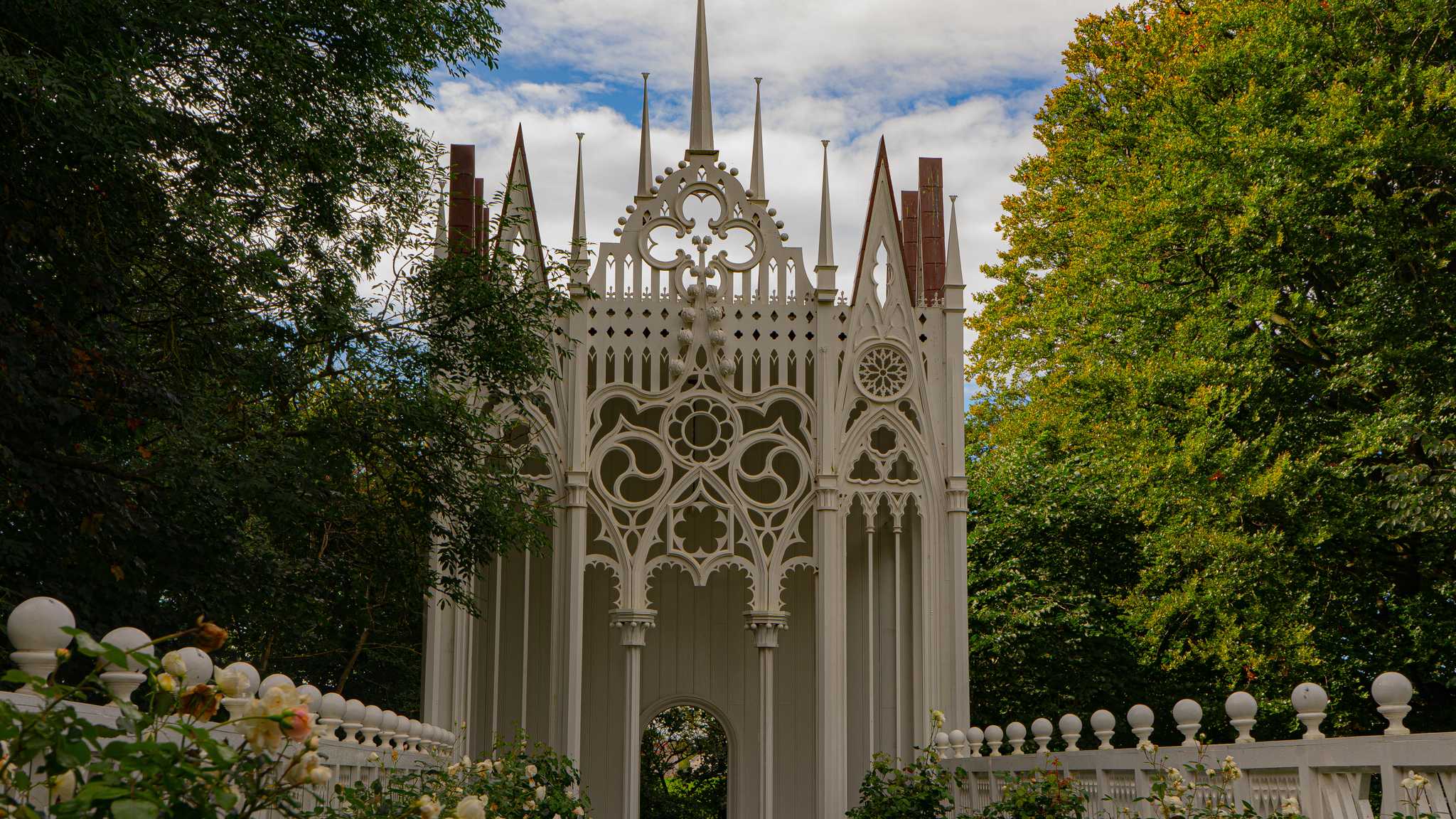 Itinerary stop at Jupiter Artland on private day trip from Edinburgh