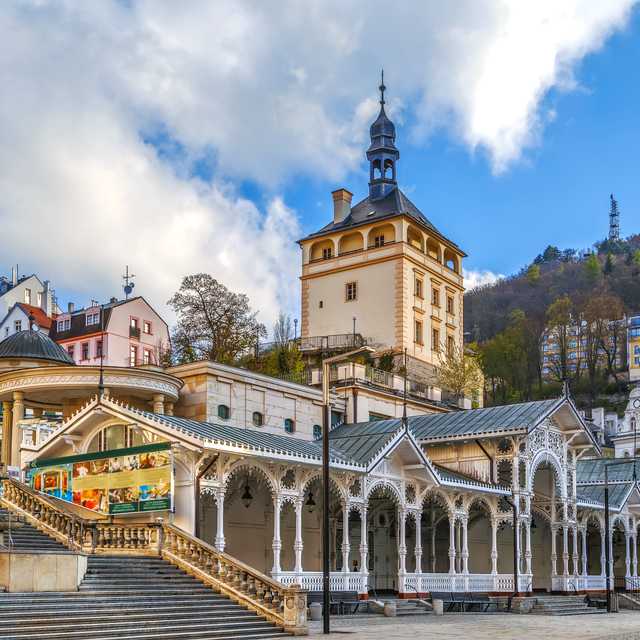 Prague to Karlovy Vary: Private day trip