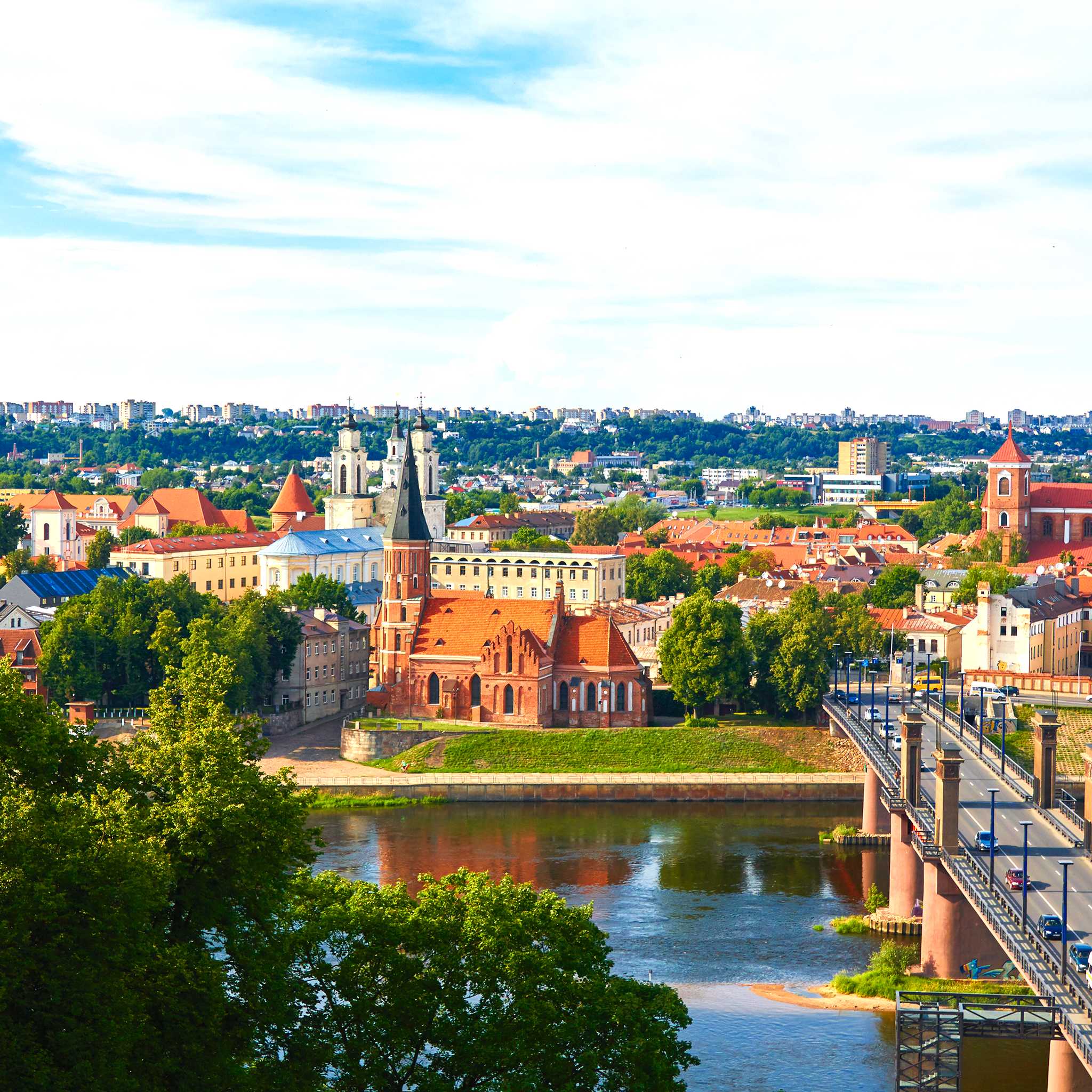 Private car transfers in Lithuania from Kaunas