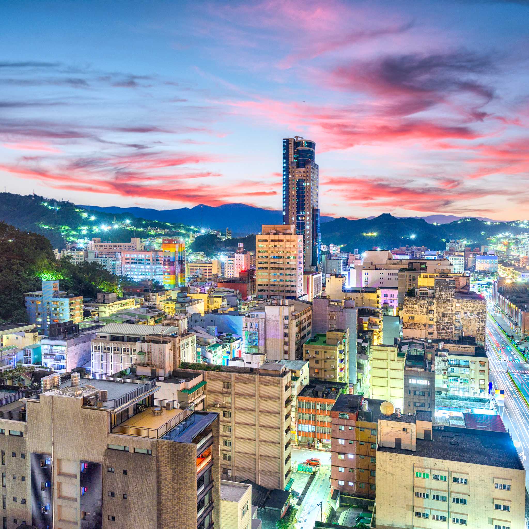 Private car transfers in Taiwan from Keelung