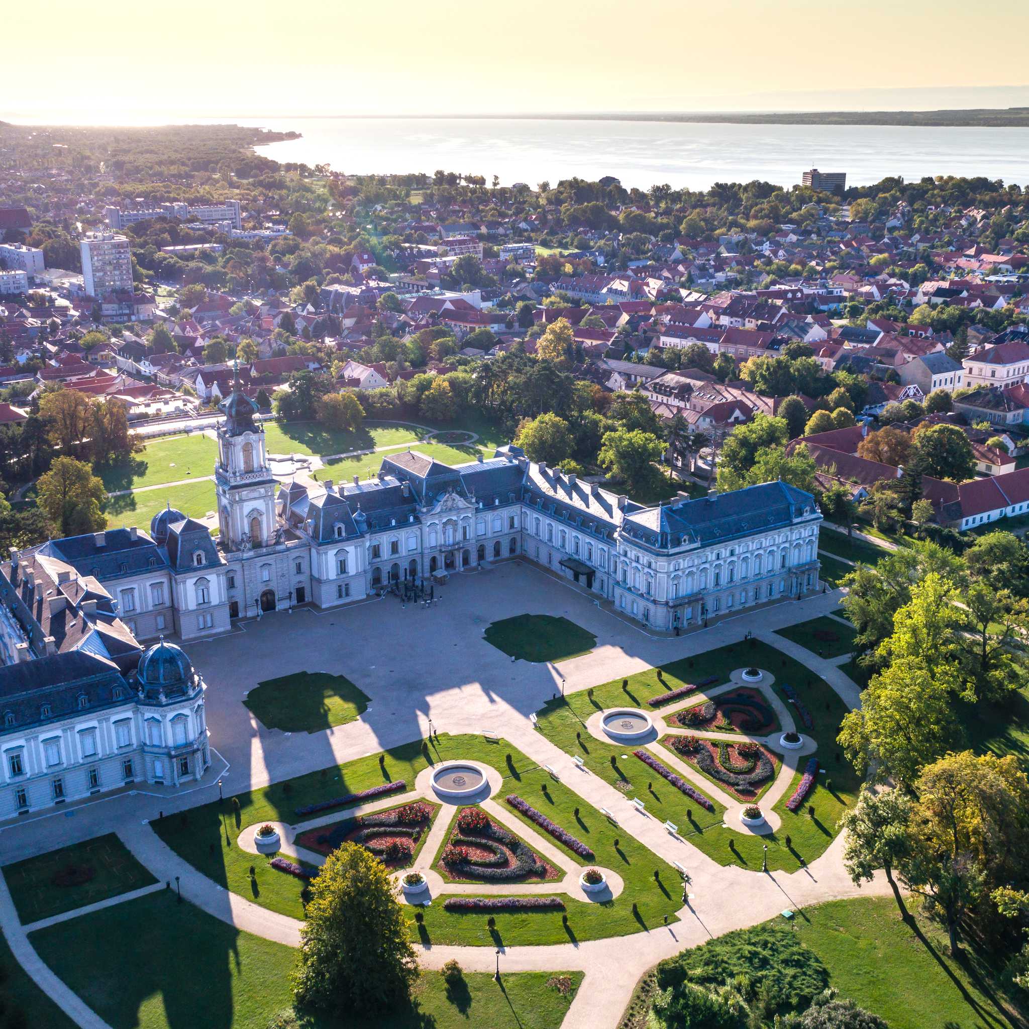 Private car transfers in Hungary from Keszthely