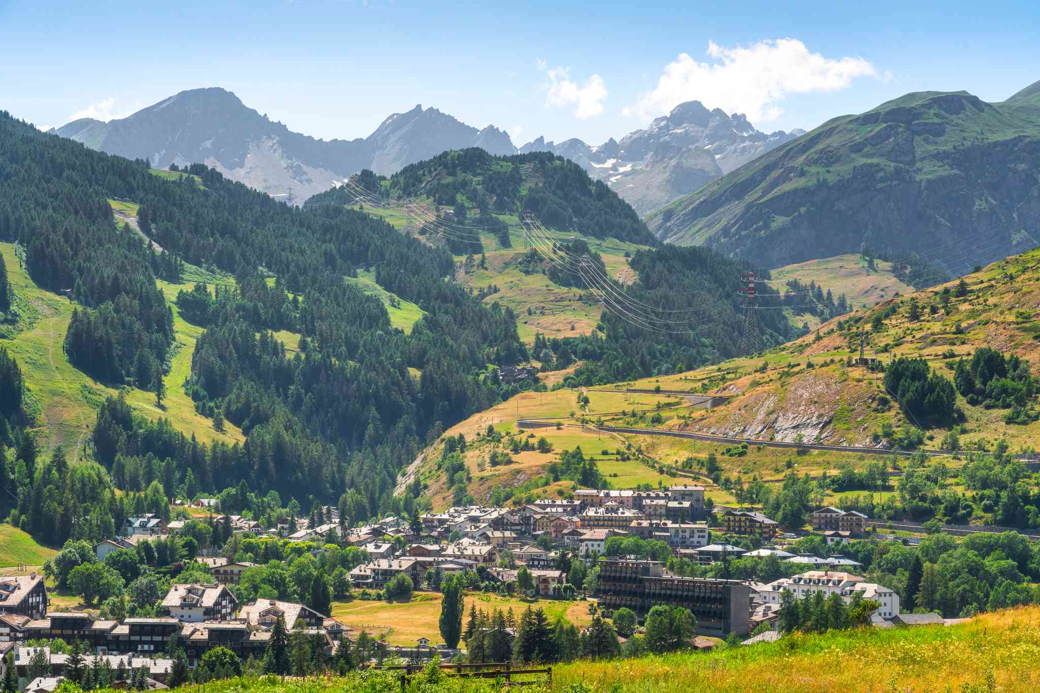 Vista cênica de La Thuile - excursão particular de um dia de Genebra - foto 1