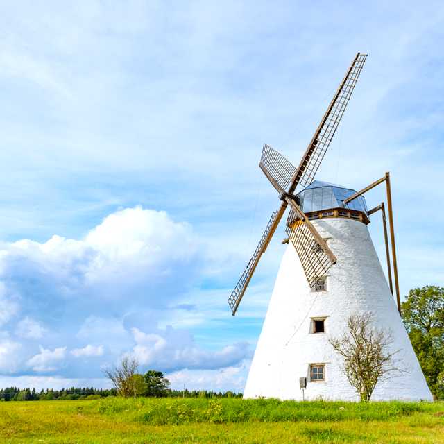 Tallinn to Rakvere Castle and Lahemaa: Private day trip