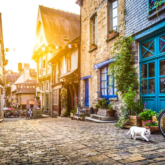 Bruges to Lens and Arras: Private day trip