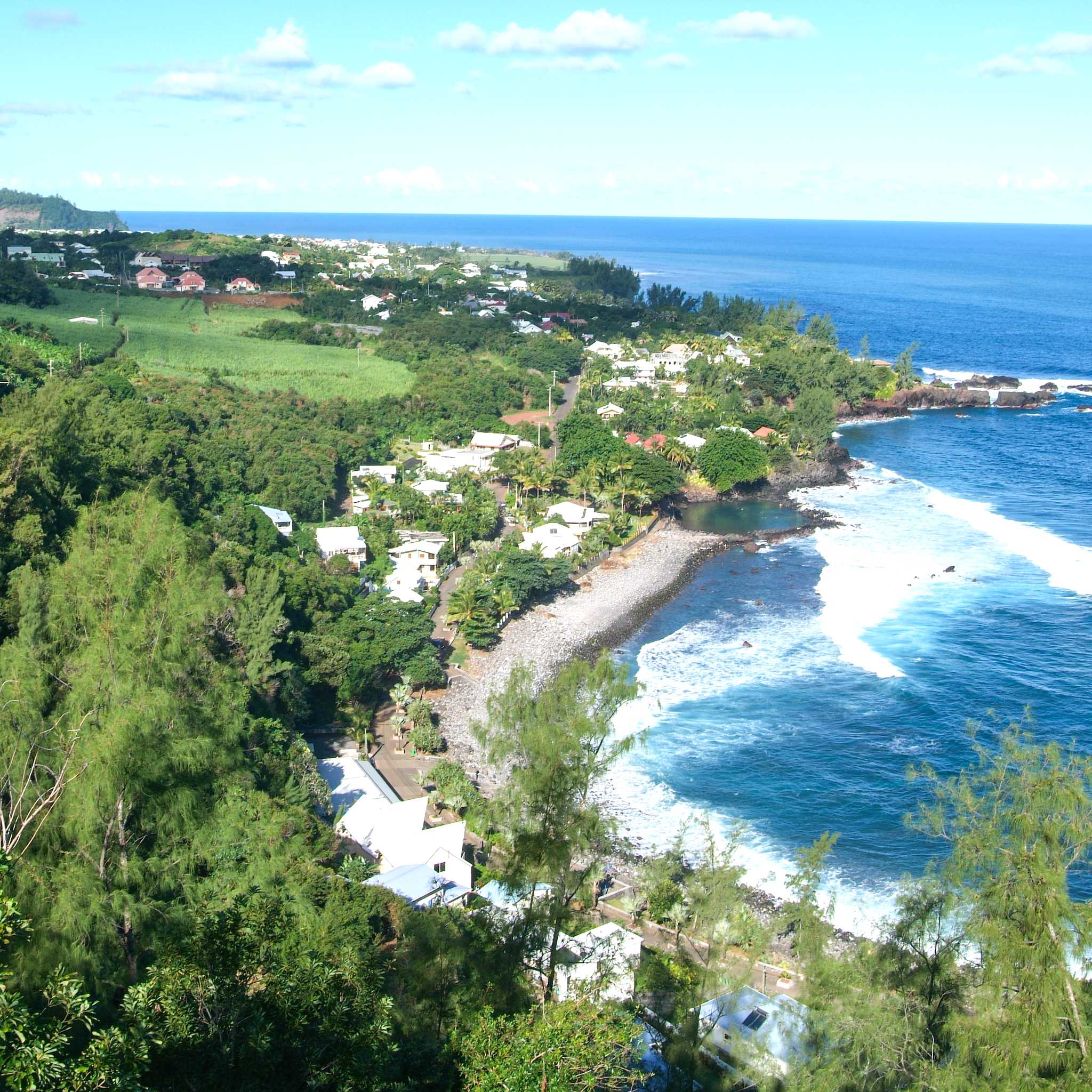 Private car transfers in Réunion from Les Avirons