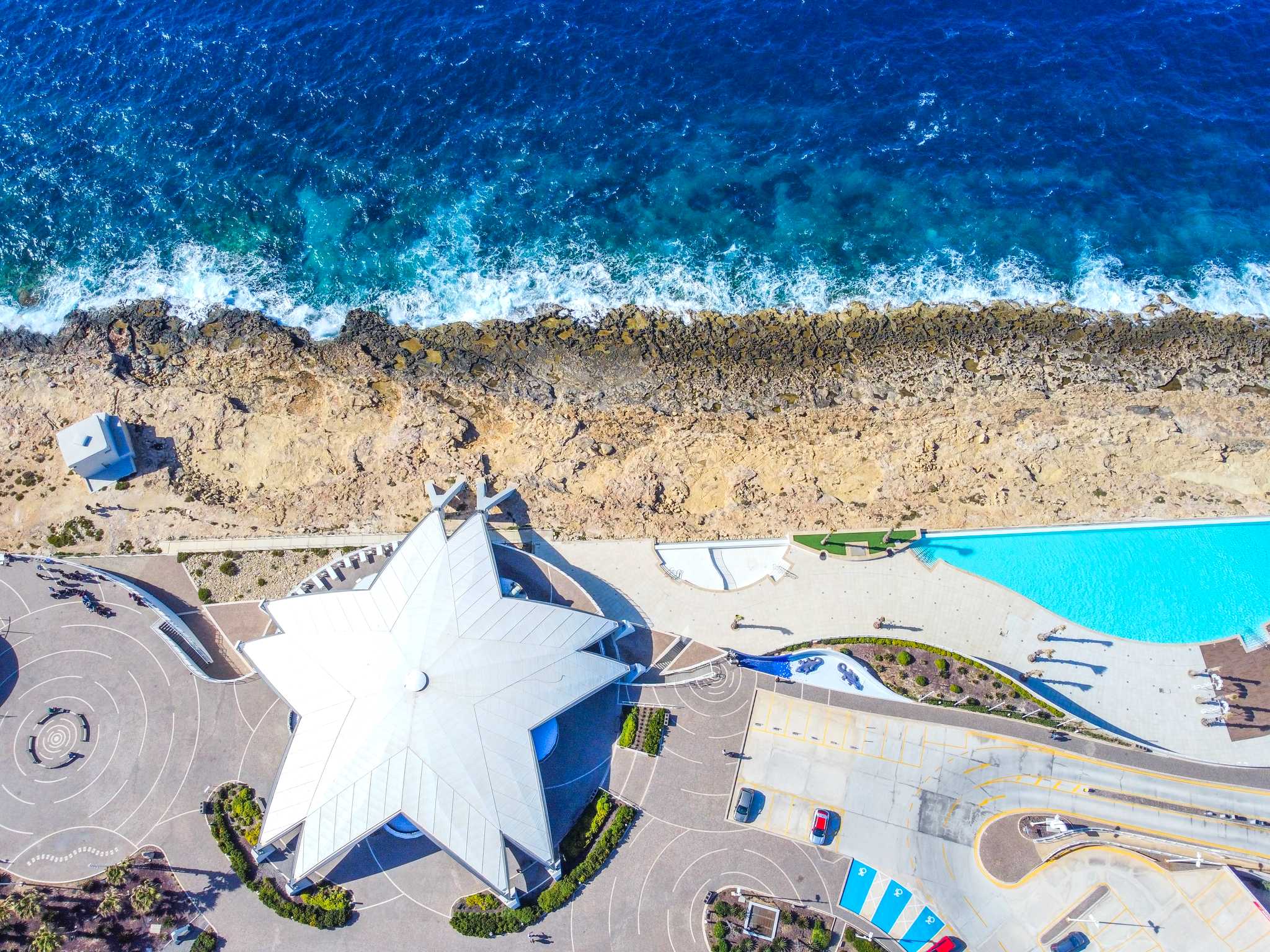 Mellieha to Malta Aquarium and San Anton Gardens: Day trip