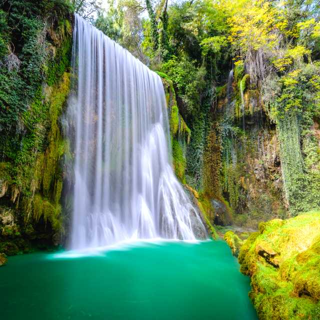 Zaragoza to Monasterio de Piedra and Daroca: Day trip