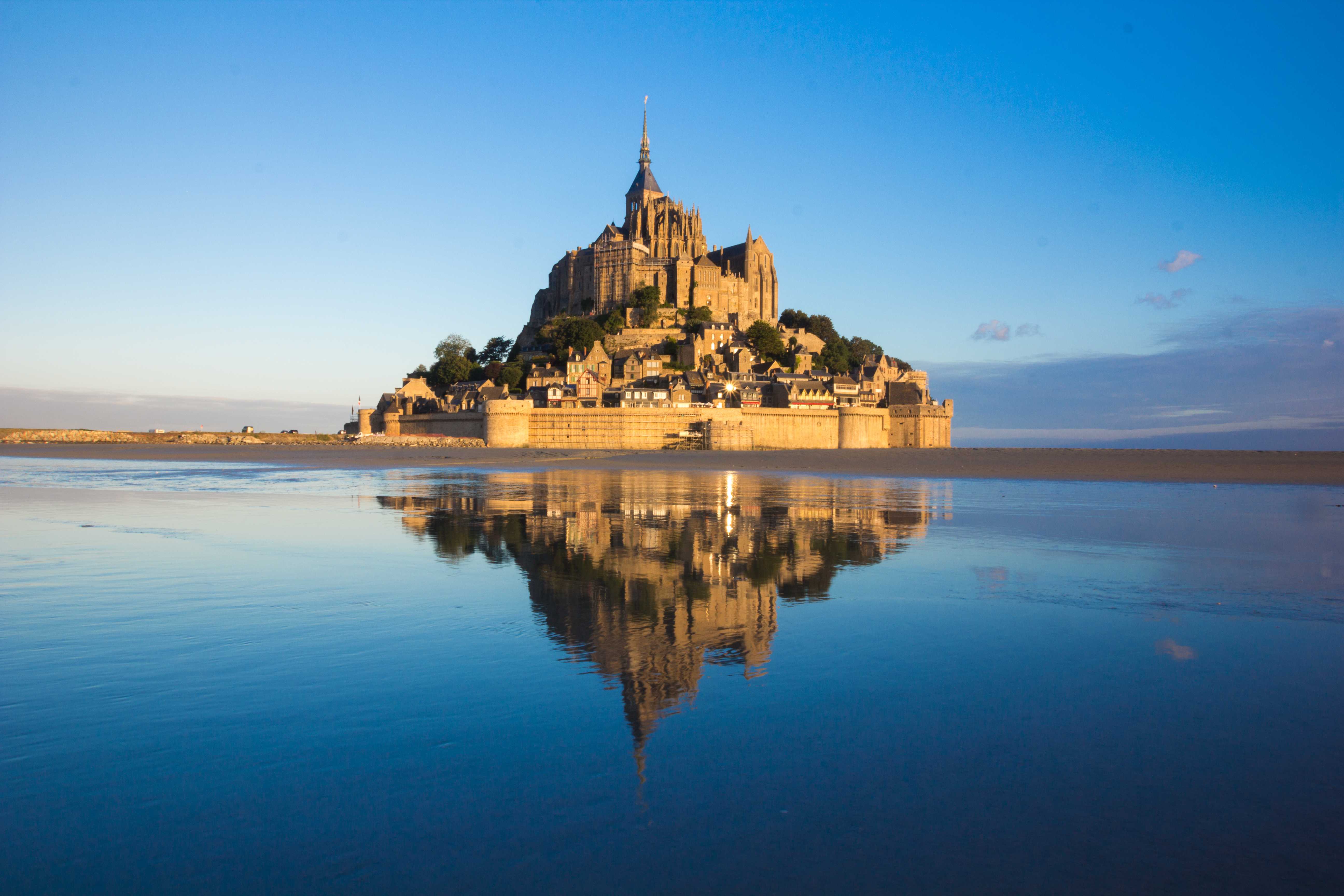 西嶋俊親、『風涛杳然（LE MONT-SAINT MICHEL）』 Rennes to Mont Saint Michel Private Transfer | Daytrip
