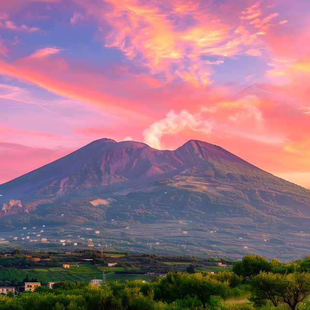 Sorrento to Naples and Mount Vesuvius: Private day trip