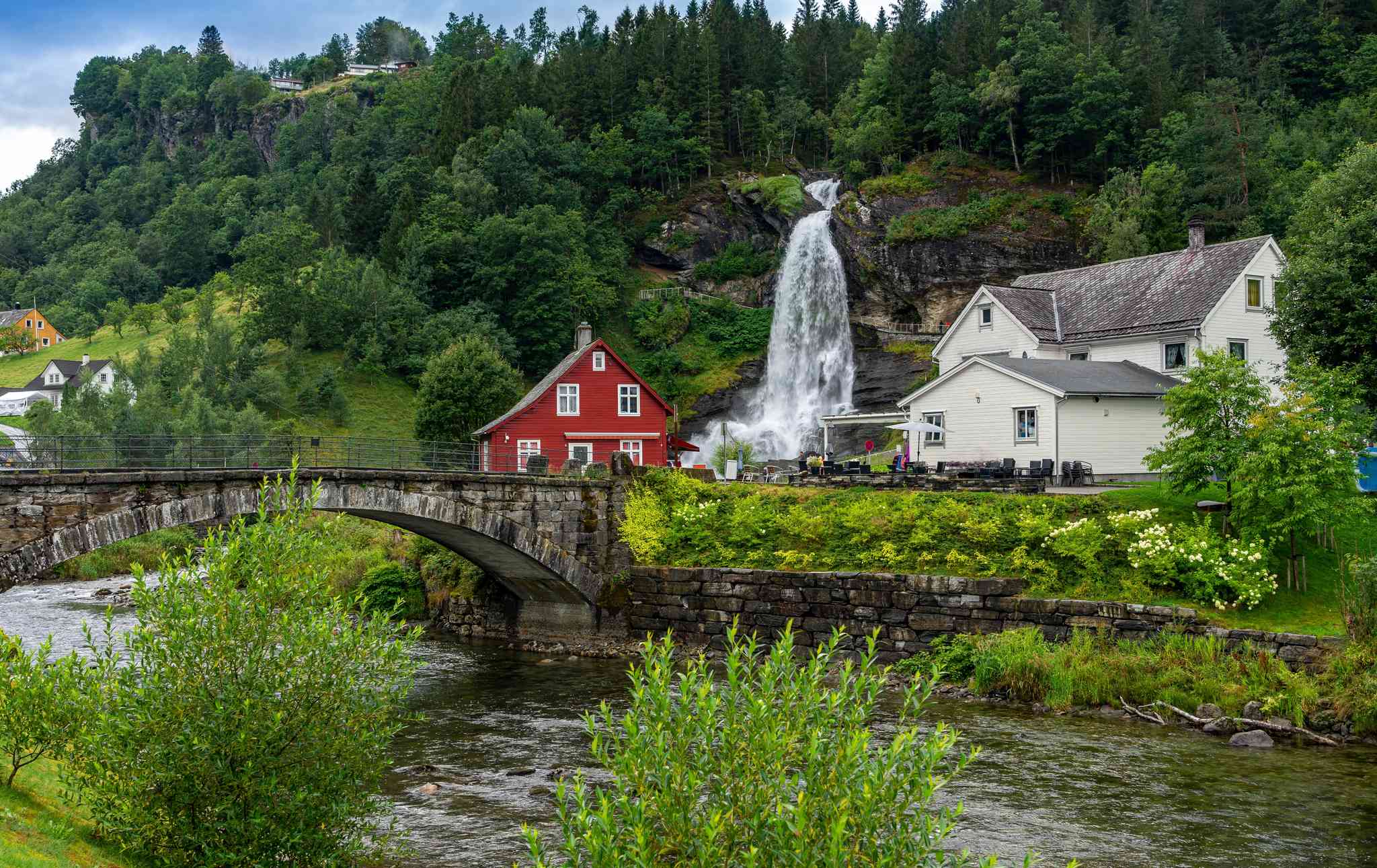 Scenic view of Bergen - private day trip from Hardangerfjord - photo 5