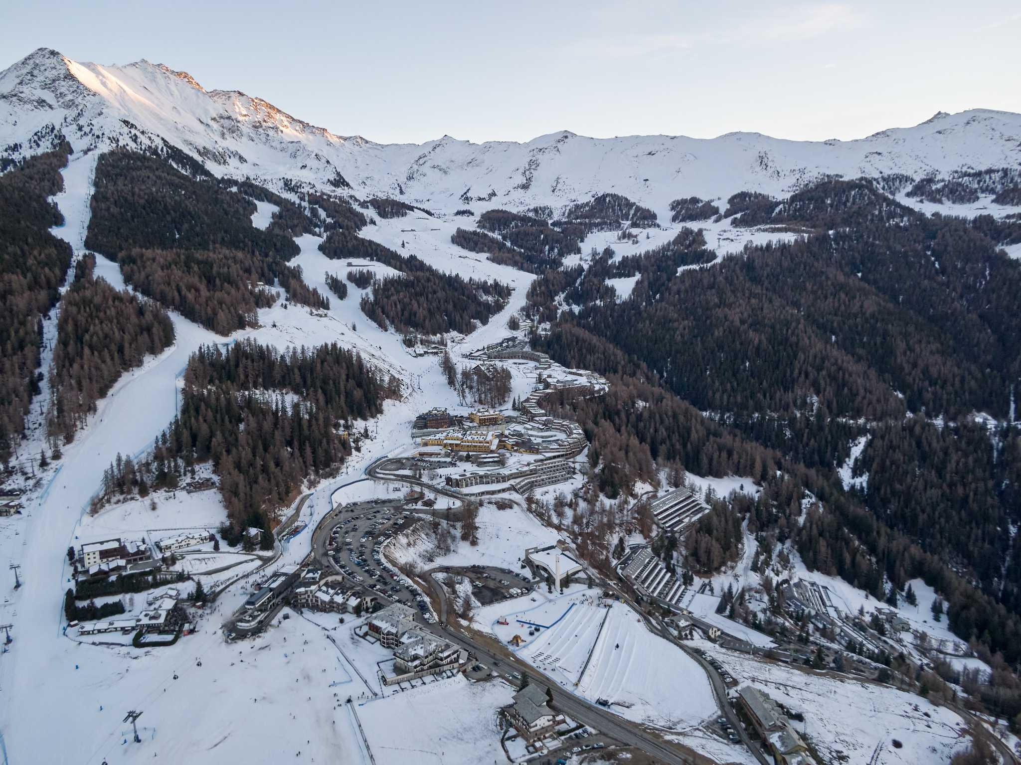 Private Autotransferdienste in Pila - malerische Aussicht auf Pila in Italien
