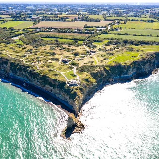 Honfleur to Omaha Beach and Pointe du Hoc: Private day trip