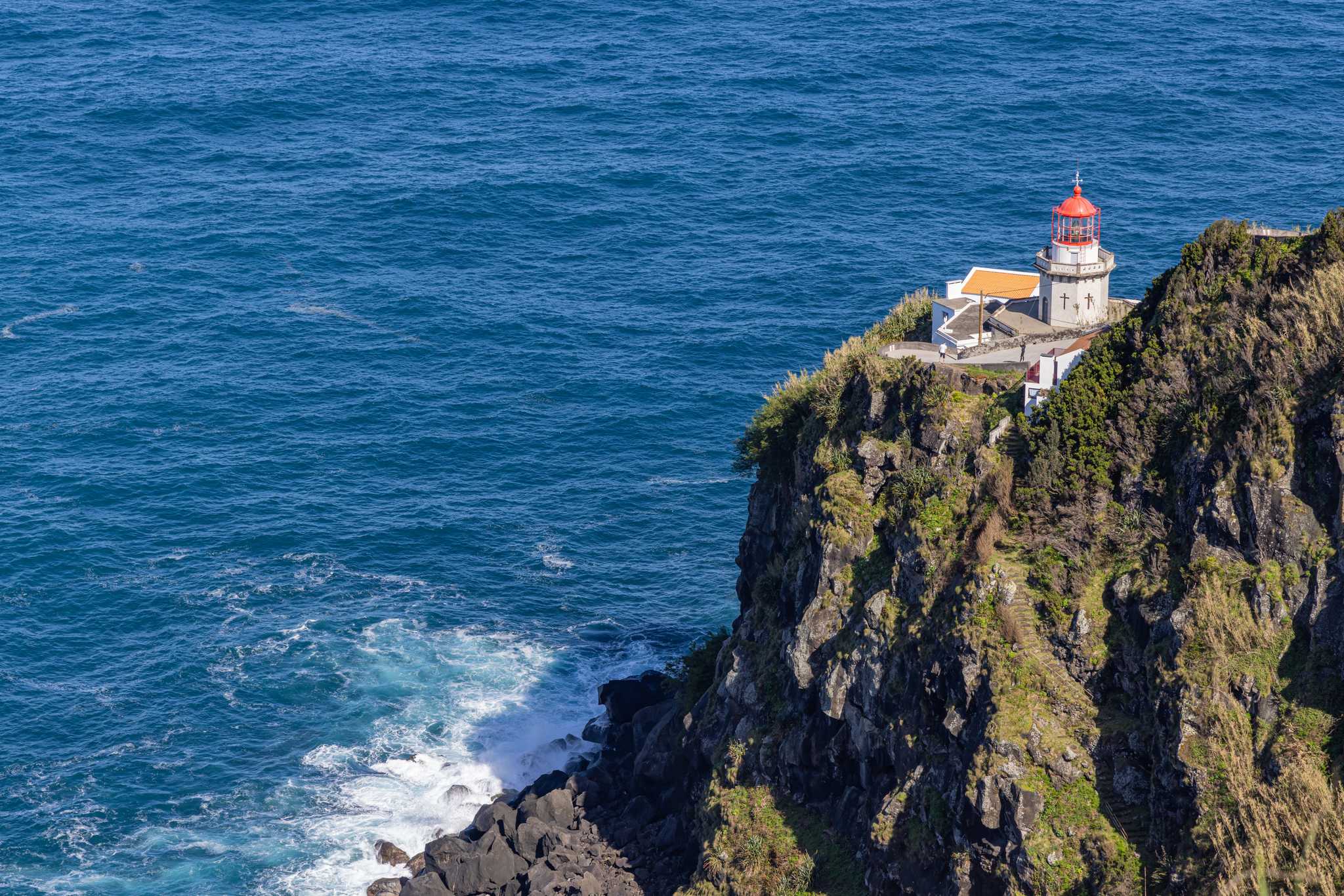 在 从 ponta-delgada-portugal-pt 到 nordeste-pt 的途中，参观 Ponta do Arnel Viewpoint ，通过 Daytrip