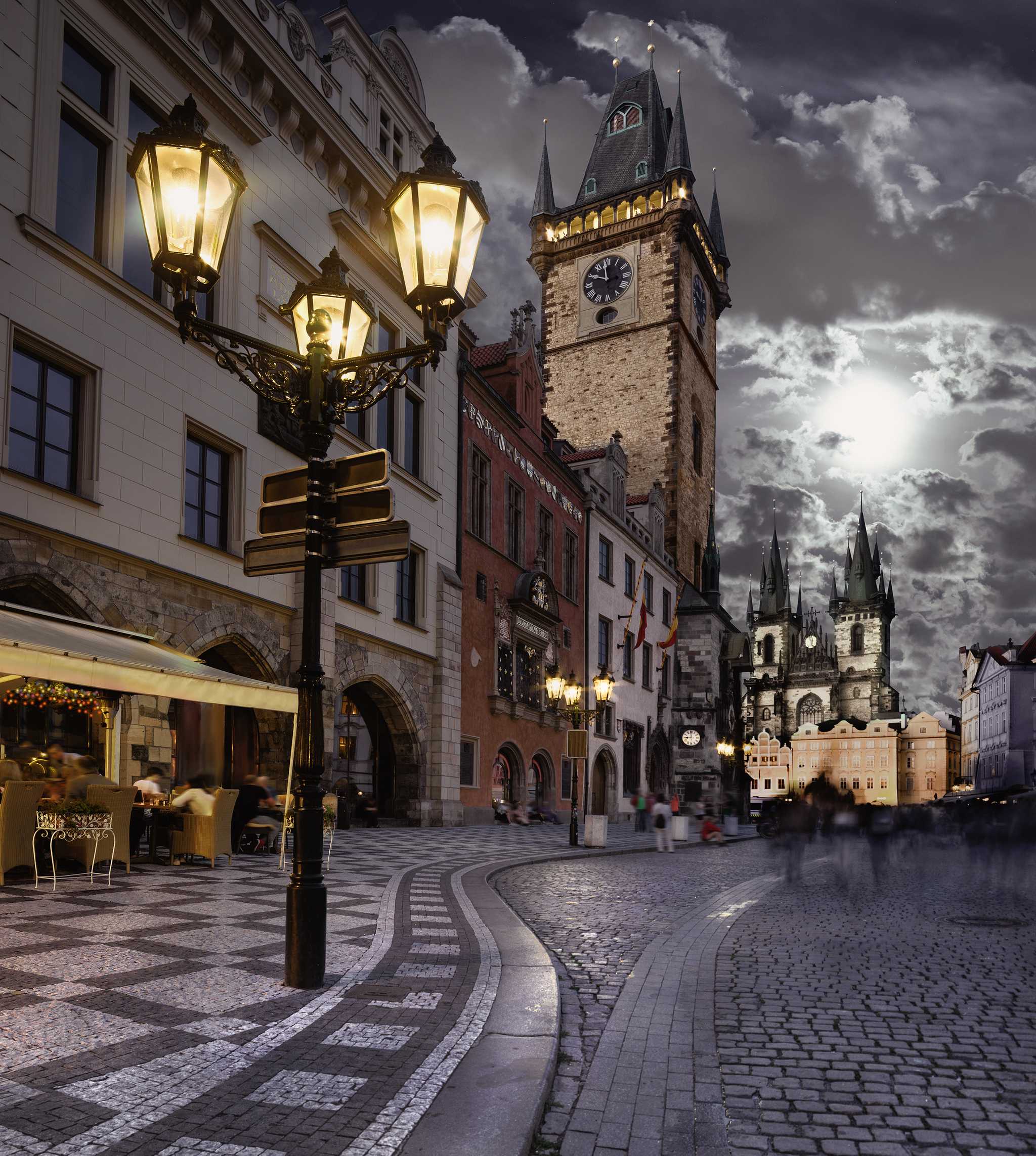 Itinerary stop at Prague on private day trip from Vienna
