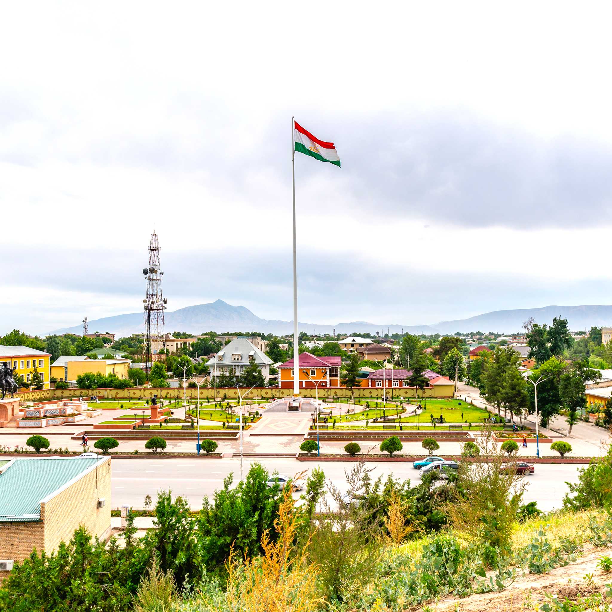 Private car transfers in Tajikistan from Qurgonteppa