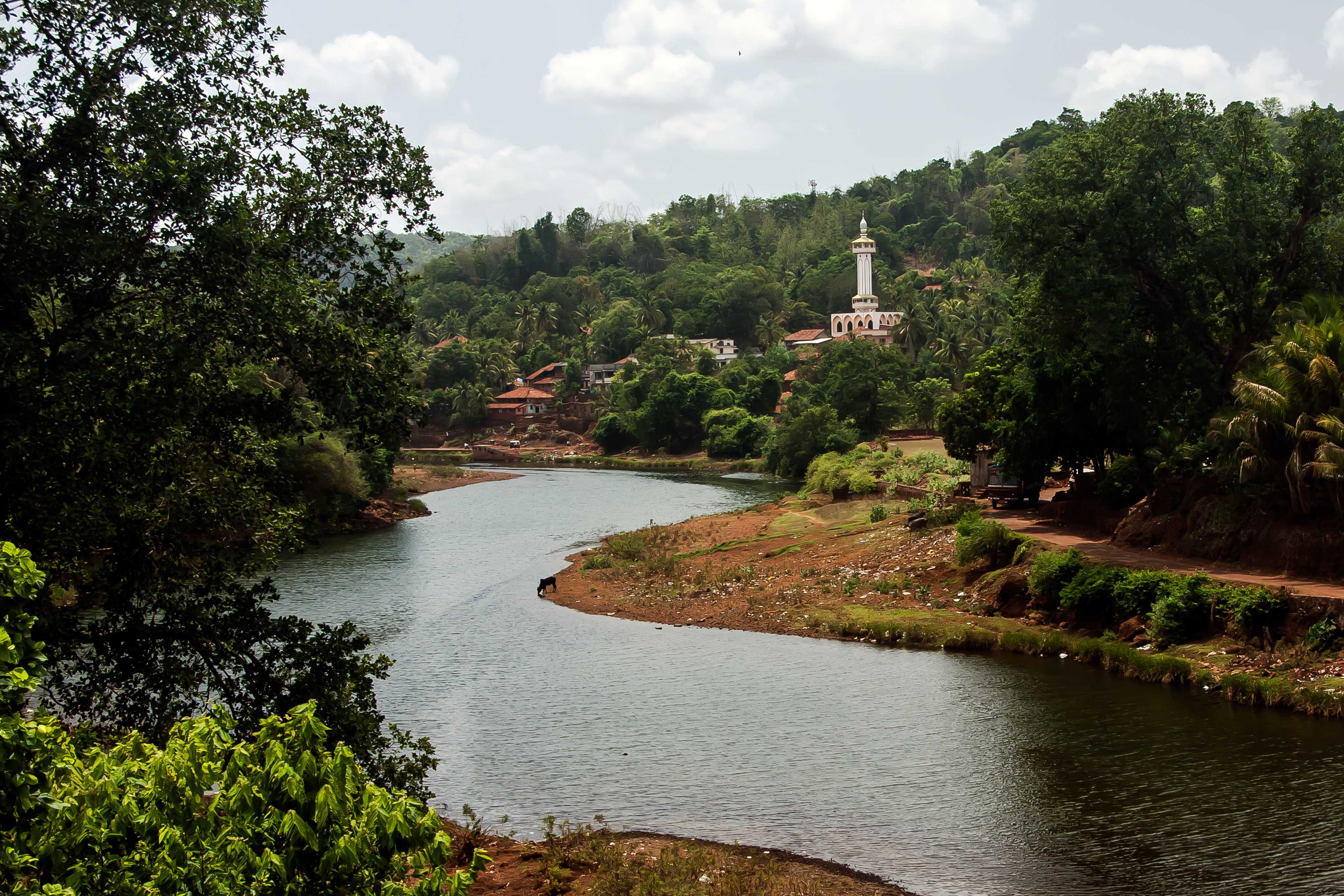 Vagator to Rajapur Private Transfer | Daytrip
