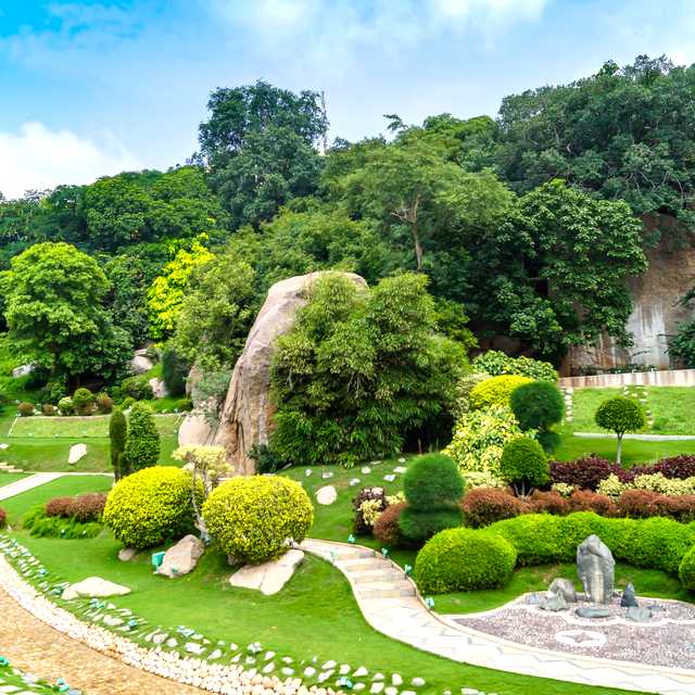 Day trip from Hyderabad to Bollywood Sets and Holy Temples